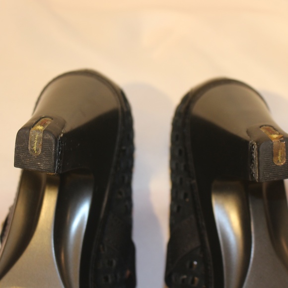 Black Heels - Picture 7 of 8